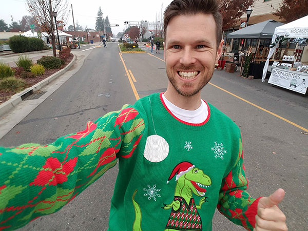 Red Note Youth Orchestra Spreads Awareness Through Crazy Sweater Campaign