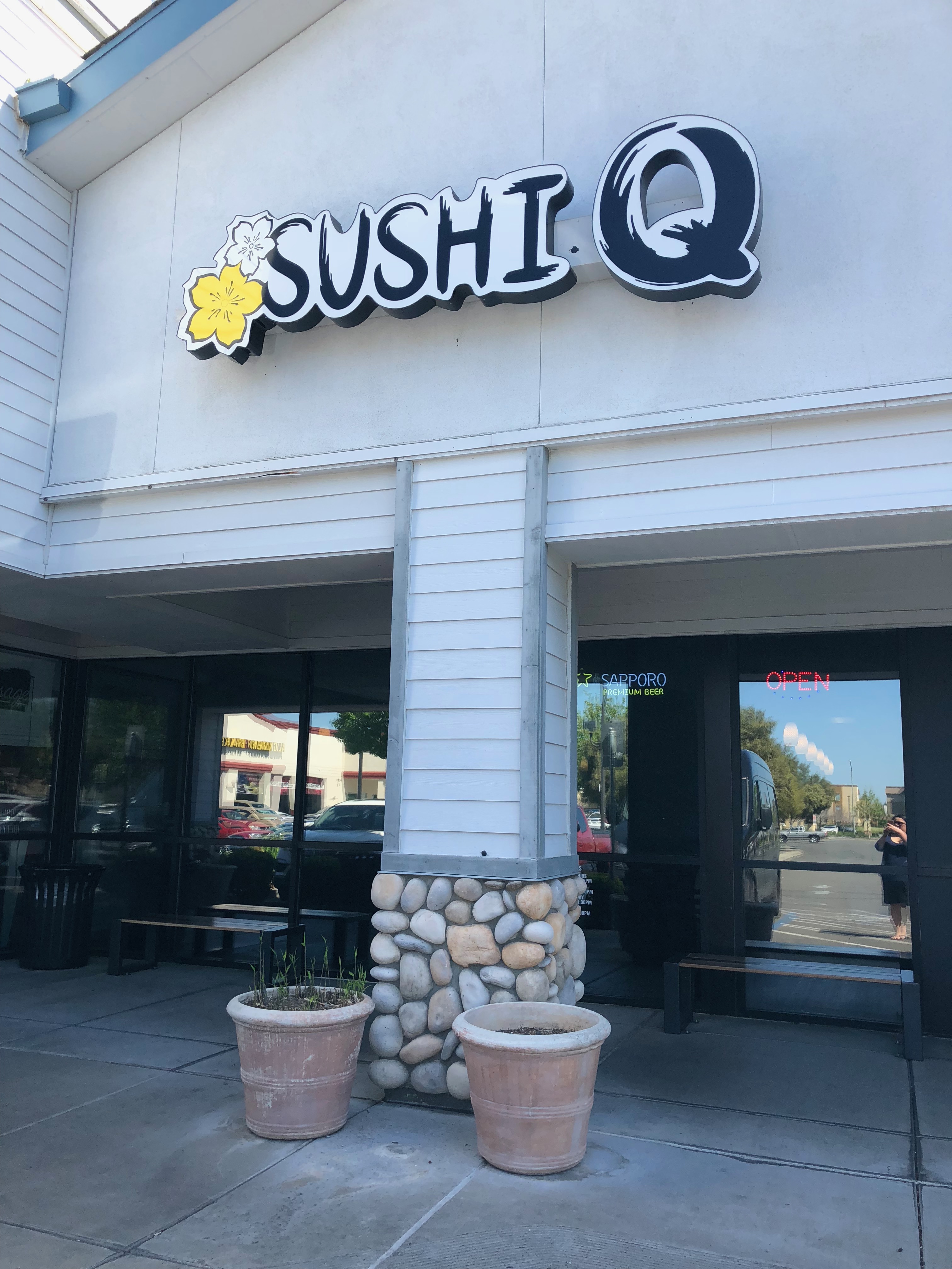 sushi q exterior