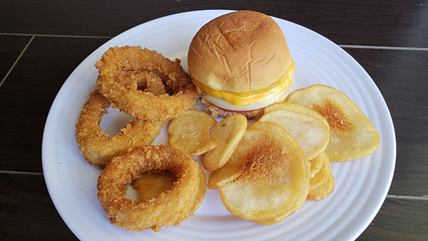 BurgerIM Opens Second Sacramento Restaurant