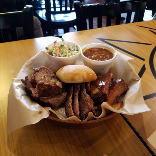 Side Burn BBQ and Brew Opens In Elk Grove