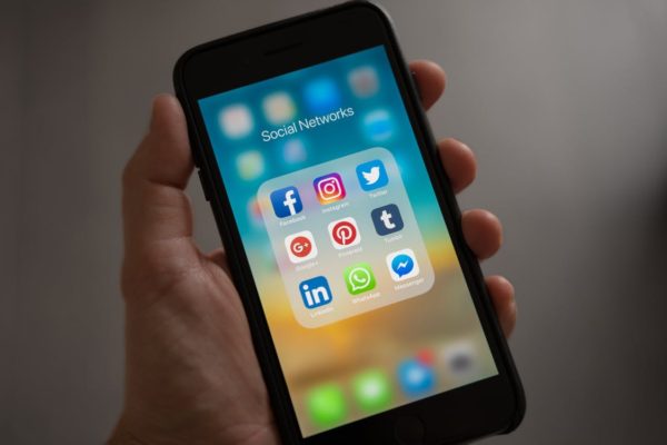 Father And Son Attacked By Group For A Cell Phone