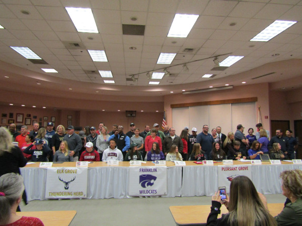 Congratulations To The 19 Elk Grove Unified School District Athletes