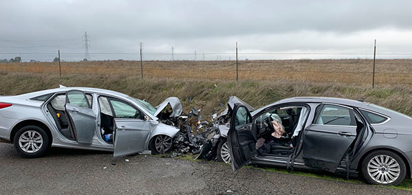 1 Killed & 5 Injured In Tragic Head-On Collision