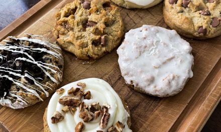 Crumbl Cookies: Elk Grove’s Sweet Spot