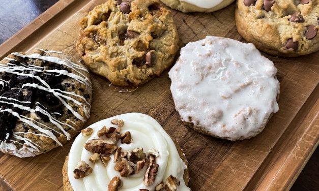 Crumbl Cookies: Elk Grove’s Sweet Spot