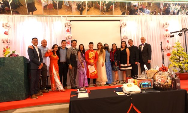 Sacramento Asian Real Estate Association of America Holds 2022 Installation Gala At King Palace